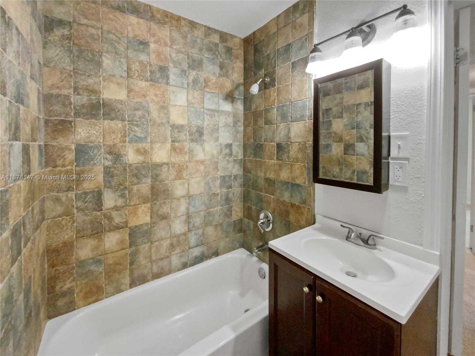 Small Image of 5334 MAYS DR, Other City - In The State Of Florida Number 22