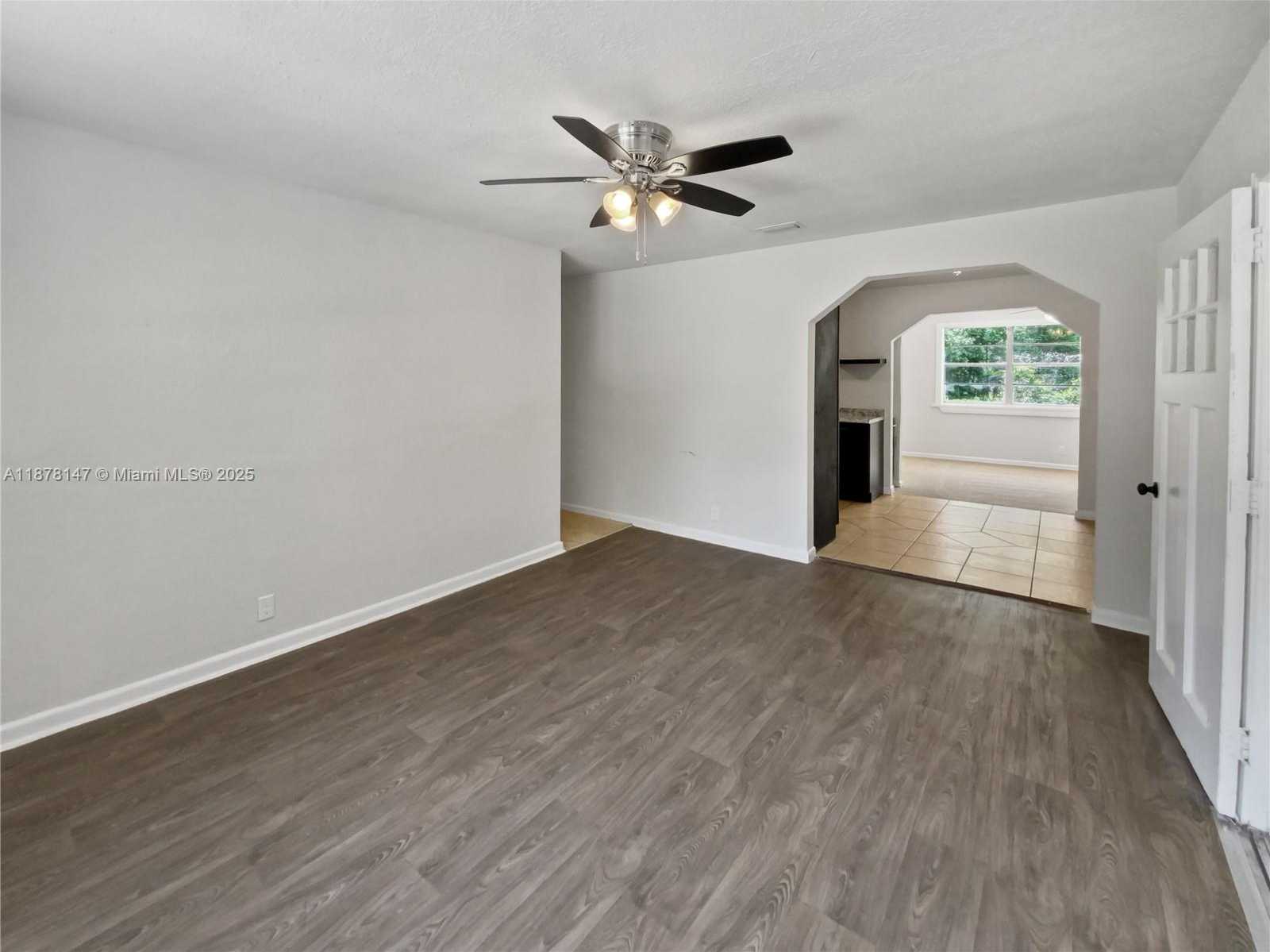 Small Image of 5334 MAYS DR, Other City - In The State Of Florida Number 3