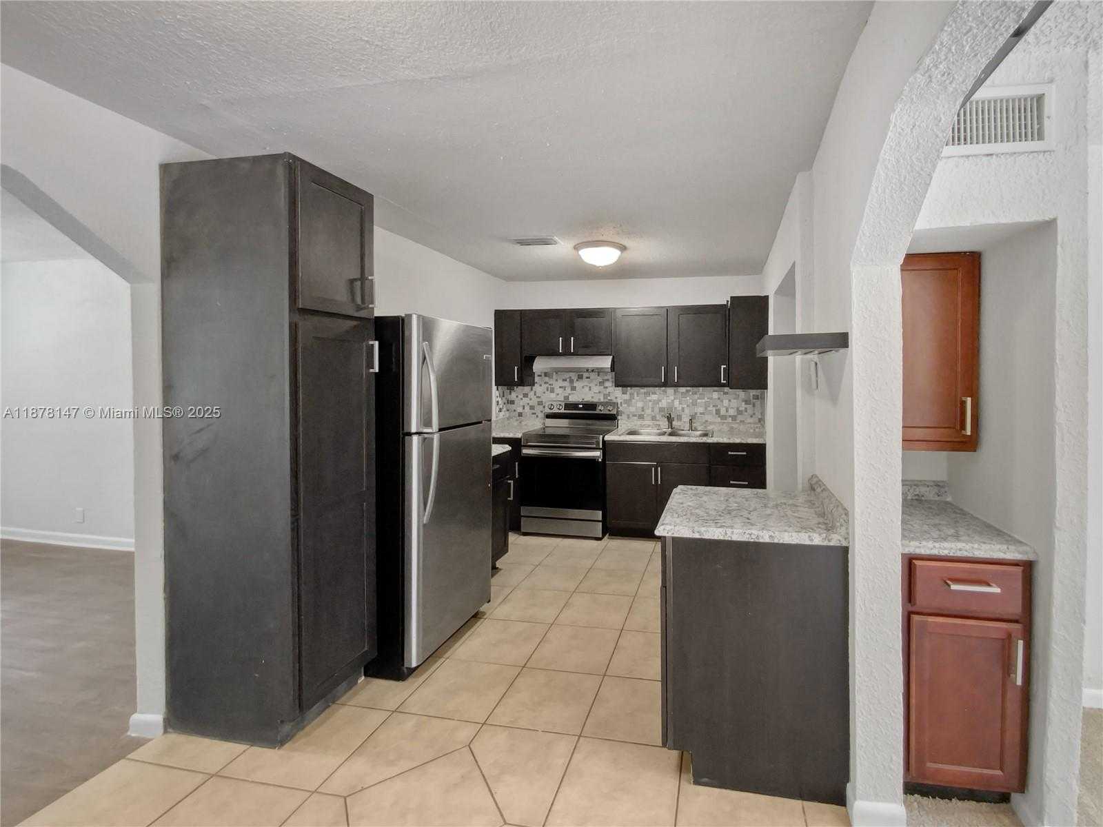 Small Image of 5334 MAYS DR, Other City - In The State Of Florida Number 6