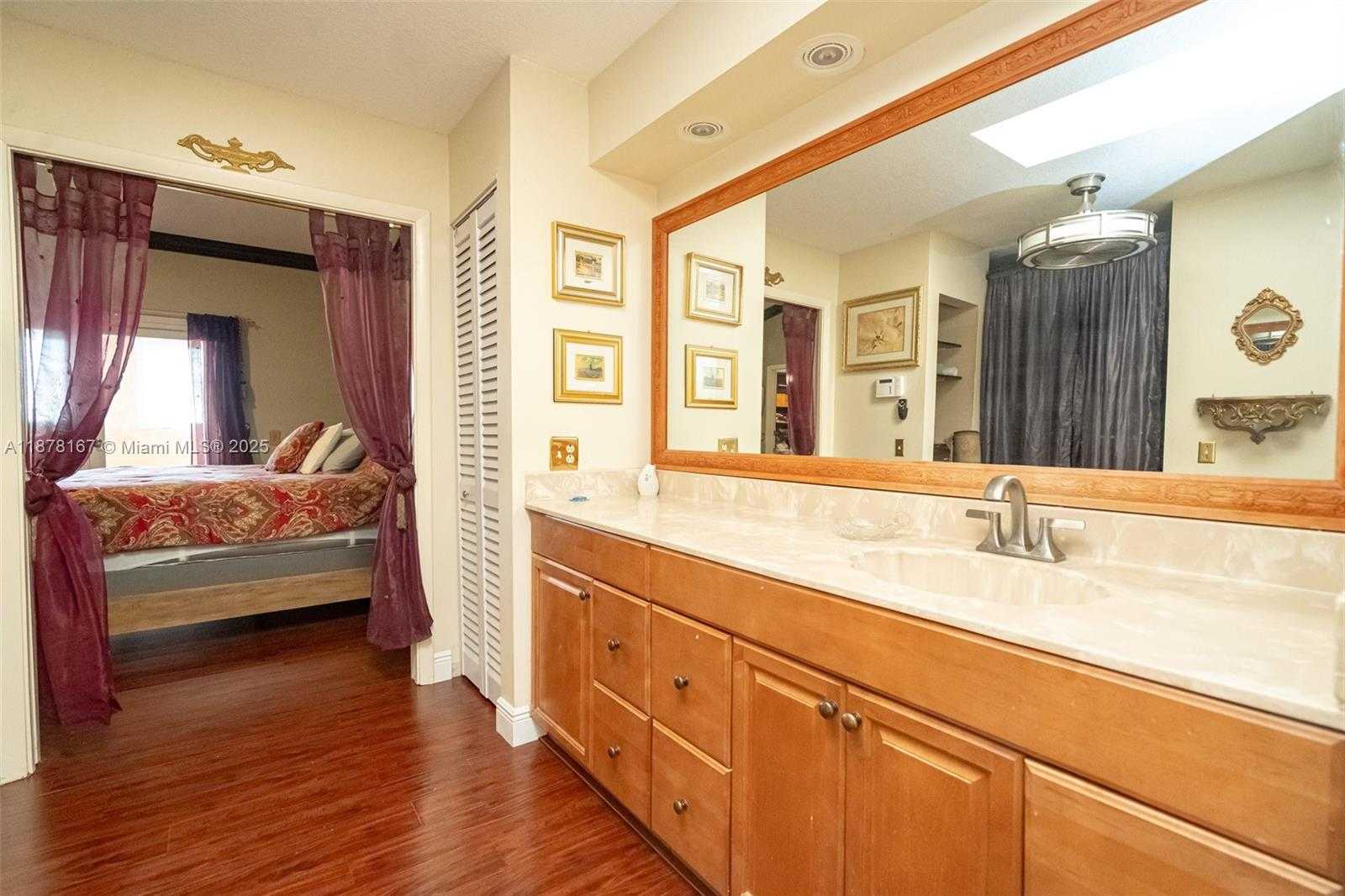 Small Image of 17352 NORTH WEST 61ST CT S, Hialeah Number 33