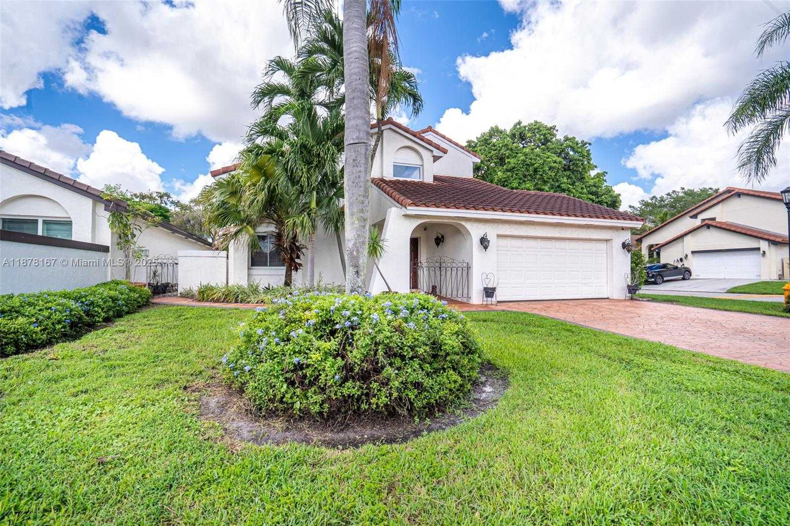 Small Image of 17352 NORTH WEST 61ST CT S, Hialeah Number 4