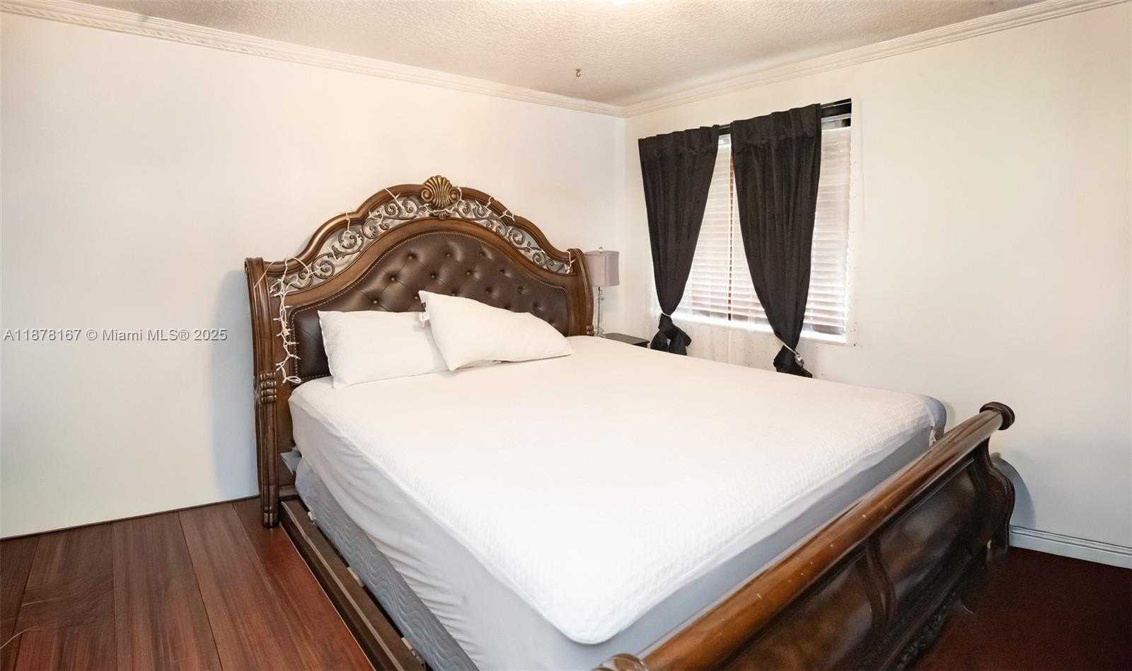 Small Image of 17352 NORTH WEST 61ST CT S, Hialeah Number 43
