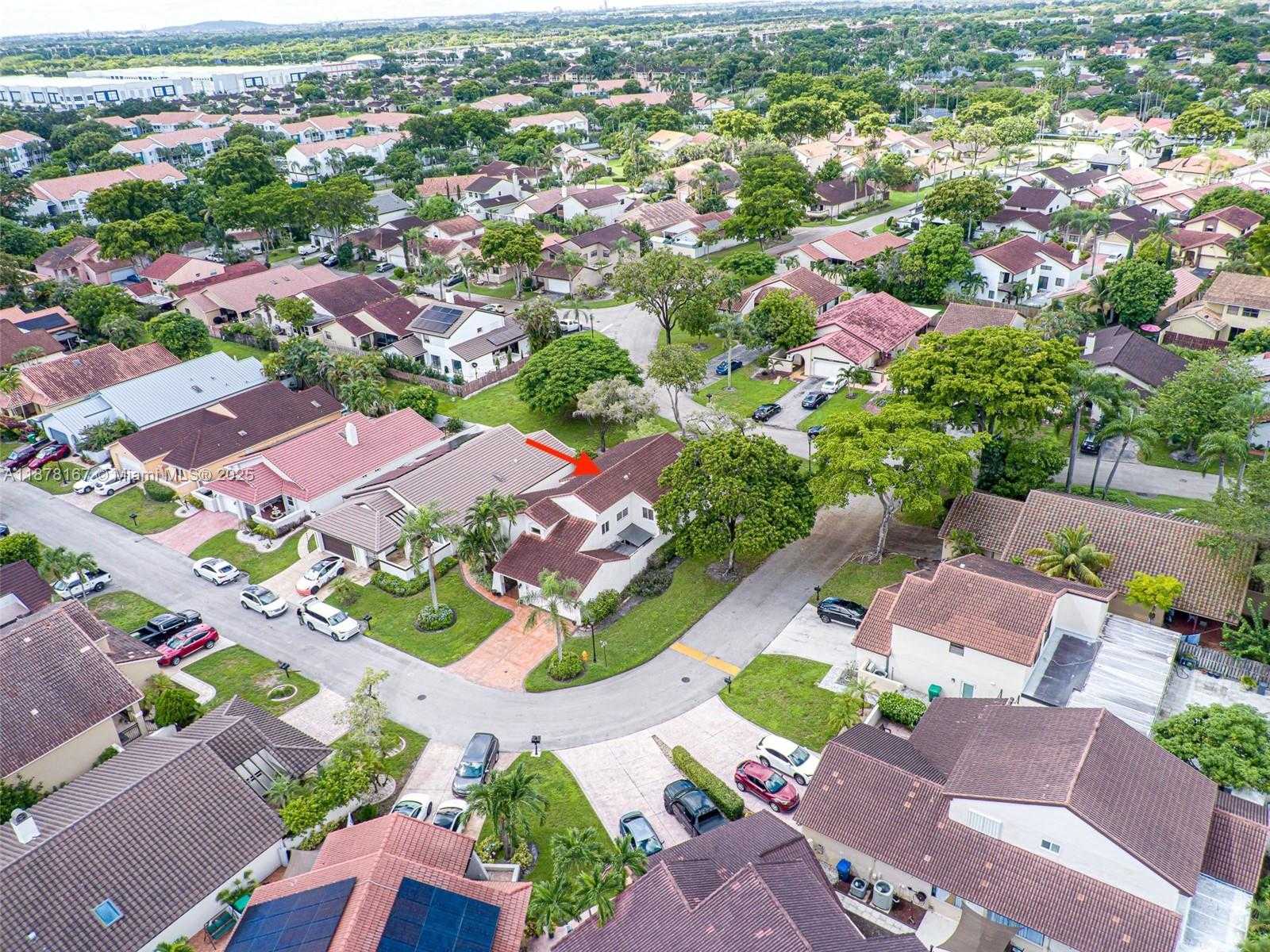 Small Image of 17352 NORTH WEST 61ST CT S, Hialeah Number 57