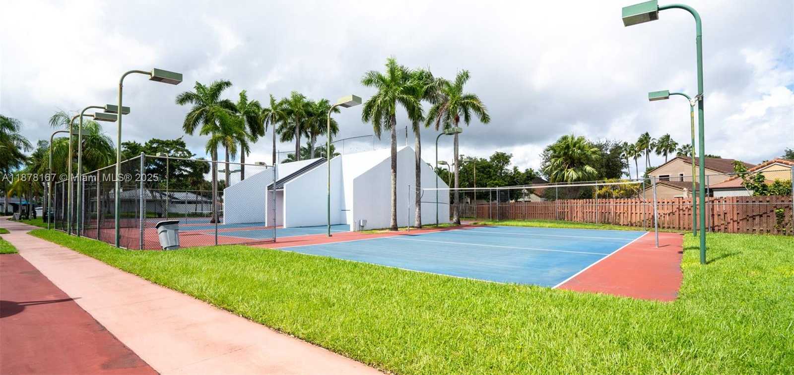 Small Image of 17352 NORTH WEST 61ST CT S, Hialeah Number 67