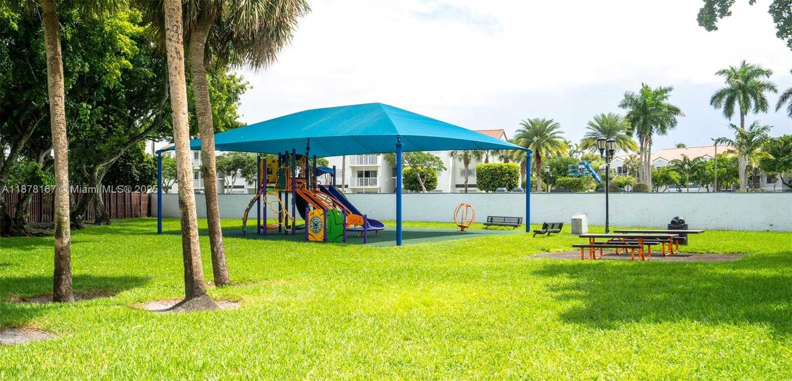 Small Image of 17352 NORTH WEST 61ST CT S, Hialeah Number 68