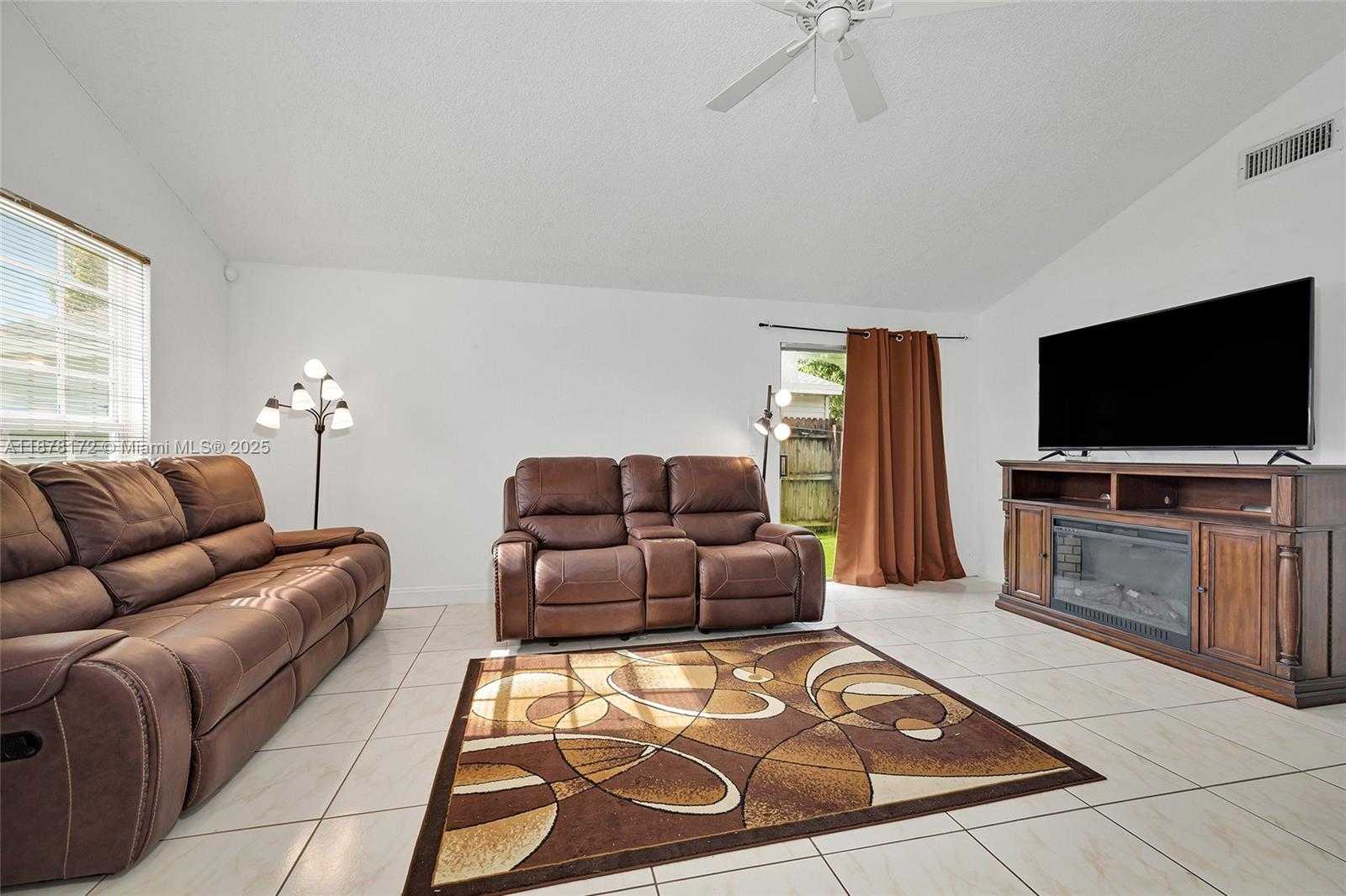 Small Image of 1720 SOUTH WEST 84TH AVE, Miramar Number 3
