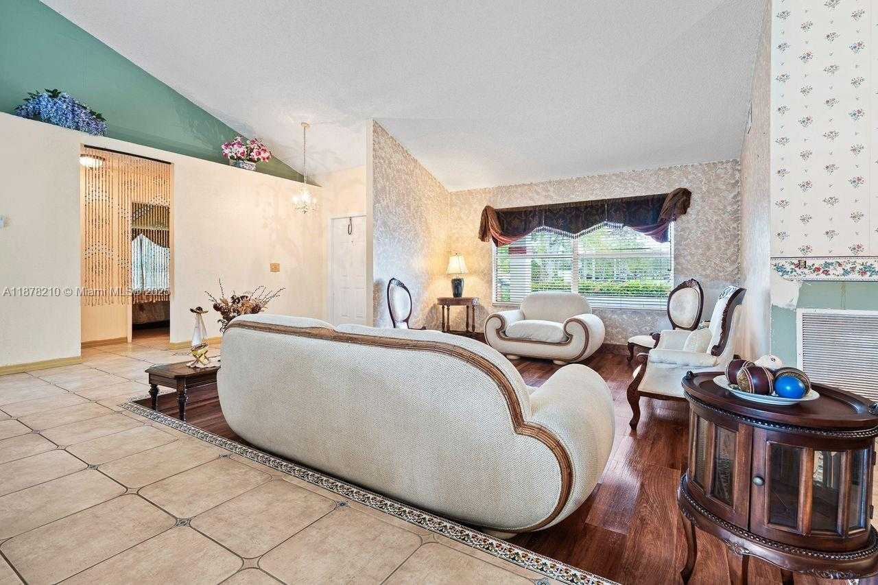 Small Image of 1101 NORTH WEST 162ND AVE, Pembroke Pines Number 12