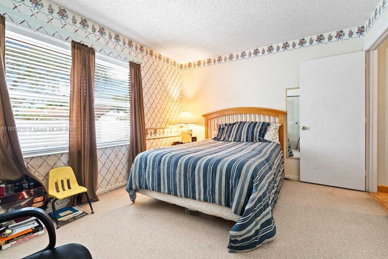 Small Image of 1101 NORTH WEST 162ND AVE, Pembroke Pines Number 20