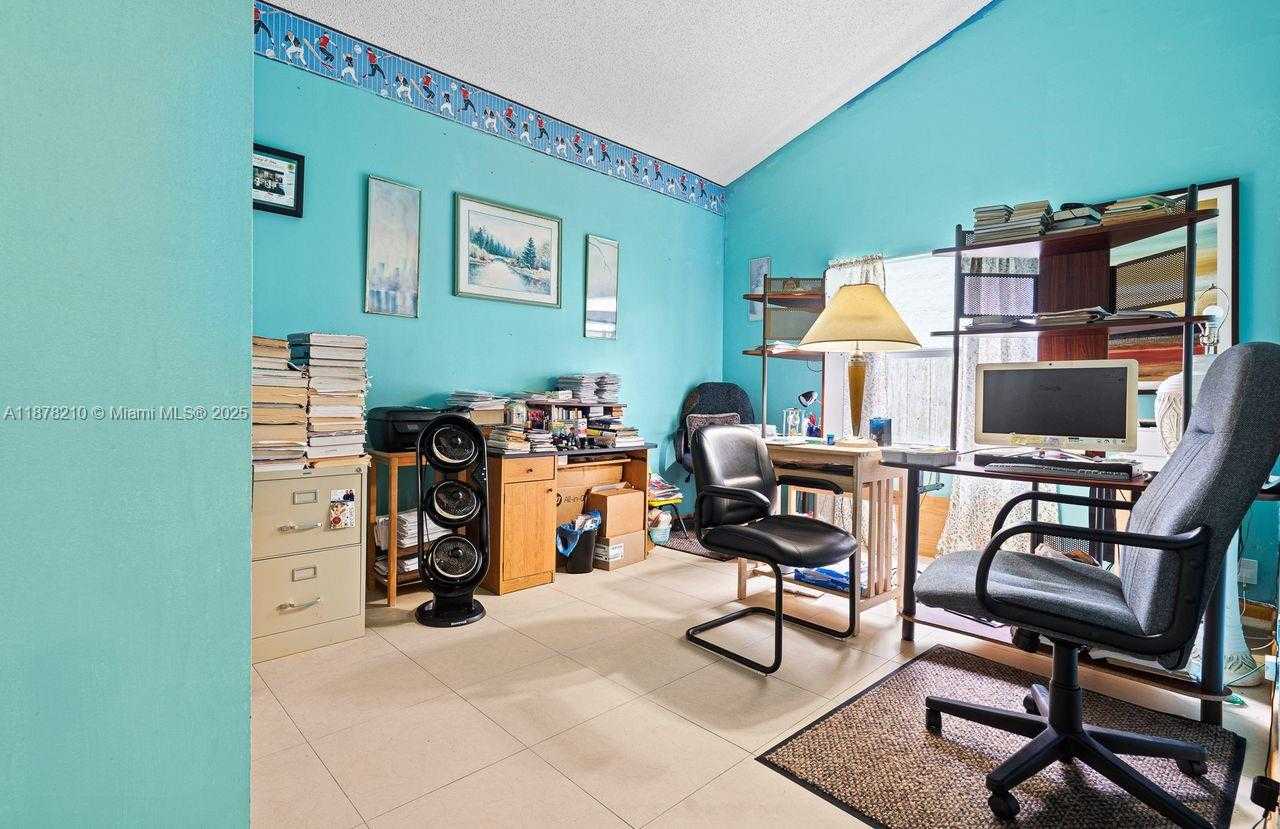 Small Image of 1101 NORTH WEST 162ND AVE, Pembroke Pines Number 23