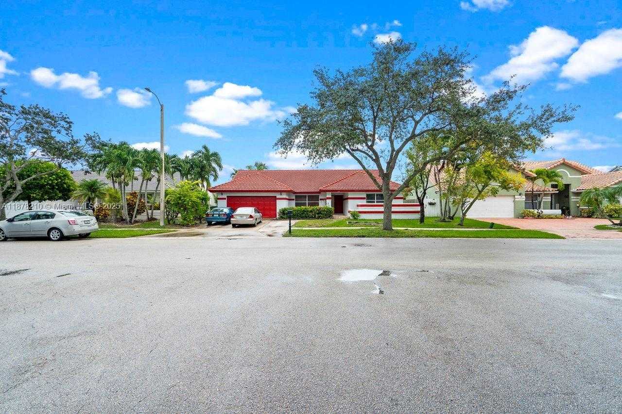 Small Image of 1101 NORTH WEST 162ND AVE, Pembroke Pines Number 27