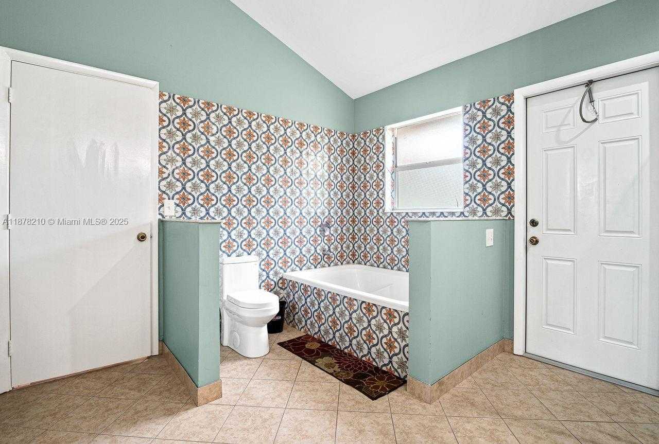 Small Image of 1101 NORTH WEST 162ND AVE, Pembroke Pines Number 36