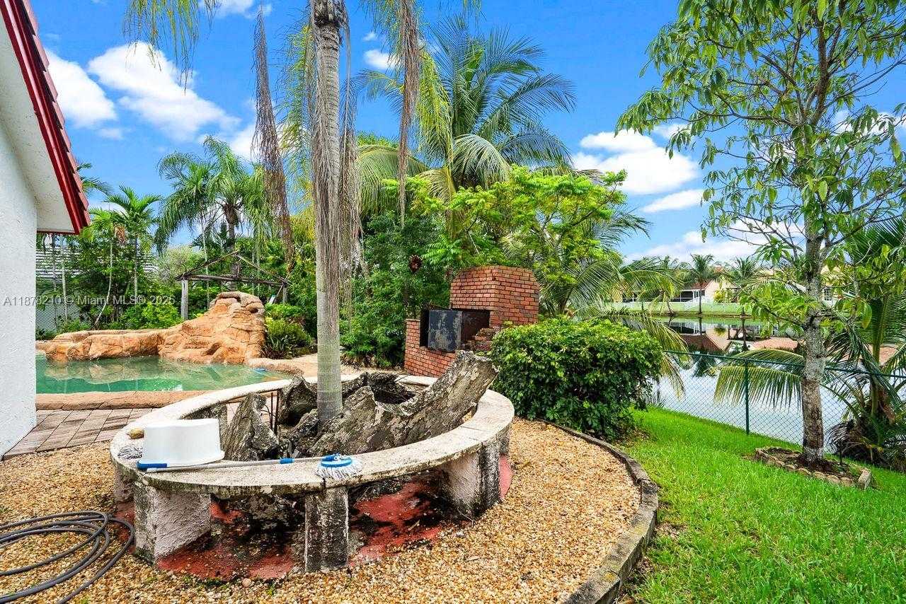 Small Image of 1101 NORTH WEST 162ND AVE, Pembroke Pines Number 42