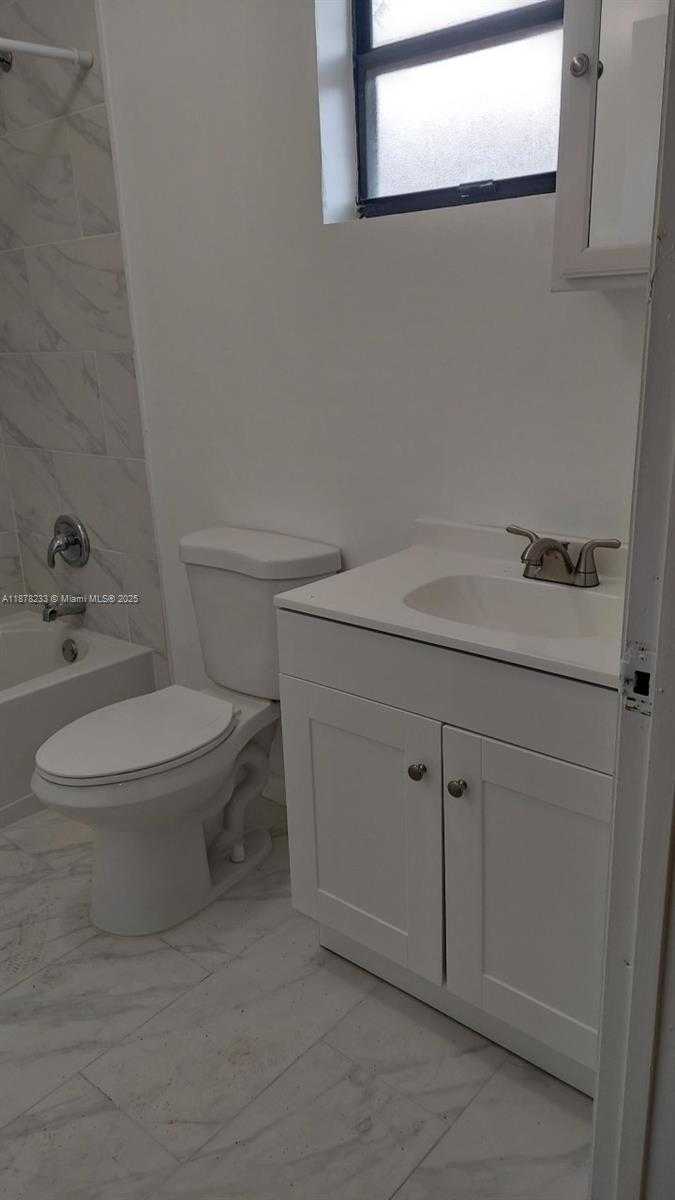Small Image of 5738 FLETCHER ST, Hollywood Number 28