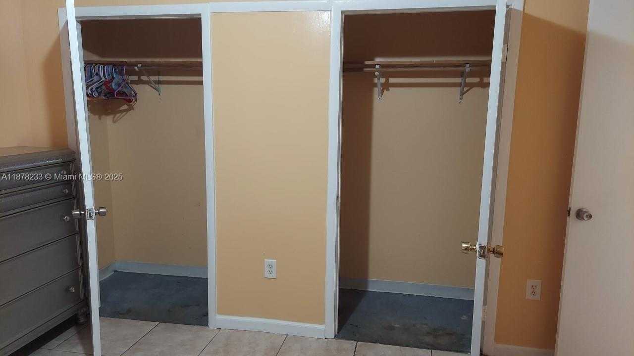 Small Image of 5738 FLETCHER ST, Hollywood Number 32
