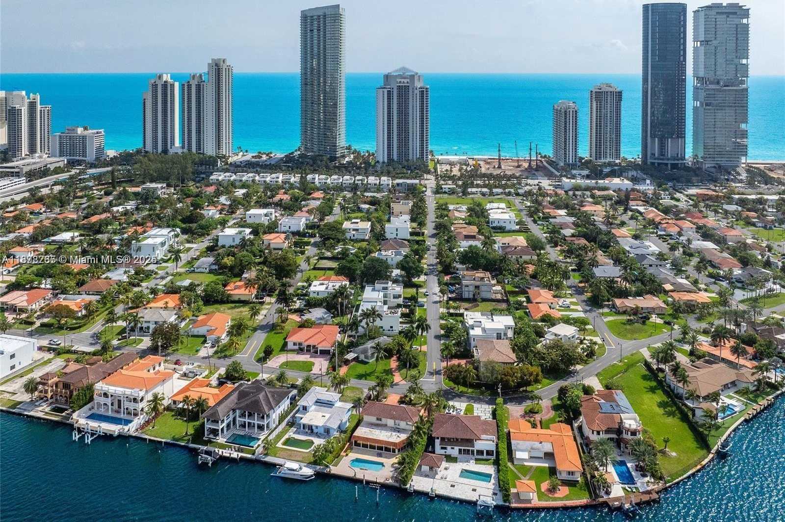 Small Image of 311 189TH ST, Sunny Isles Beach Number 10