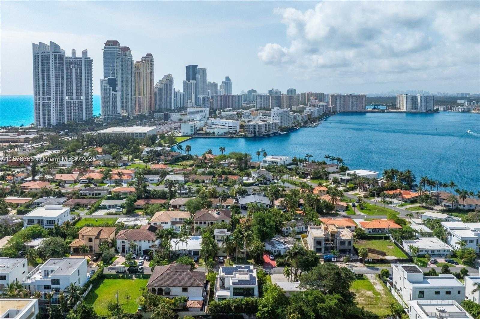 Small Image of 311 189TH ST, Sunny Isles Beach Number 12