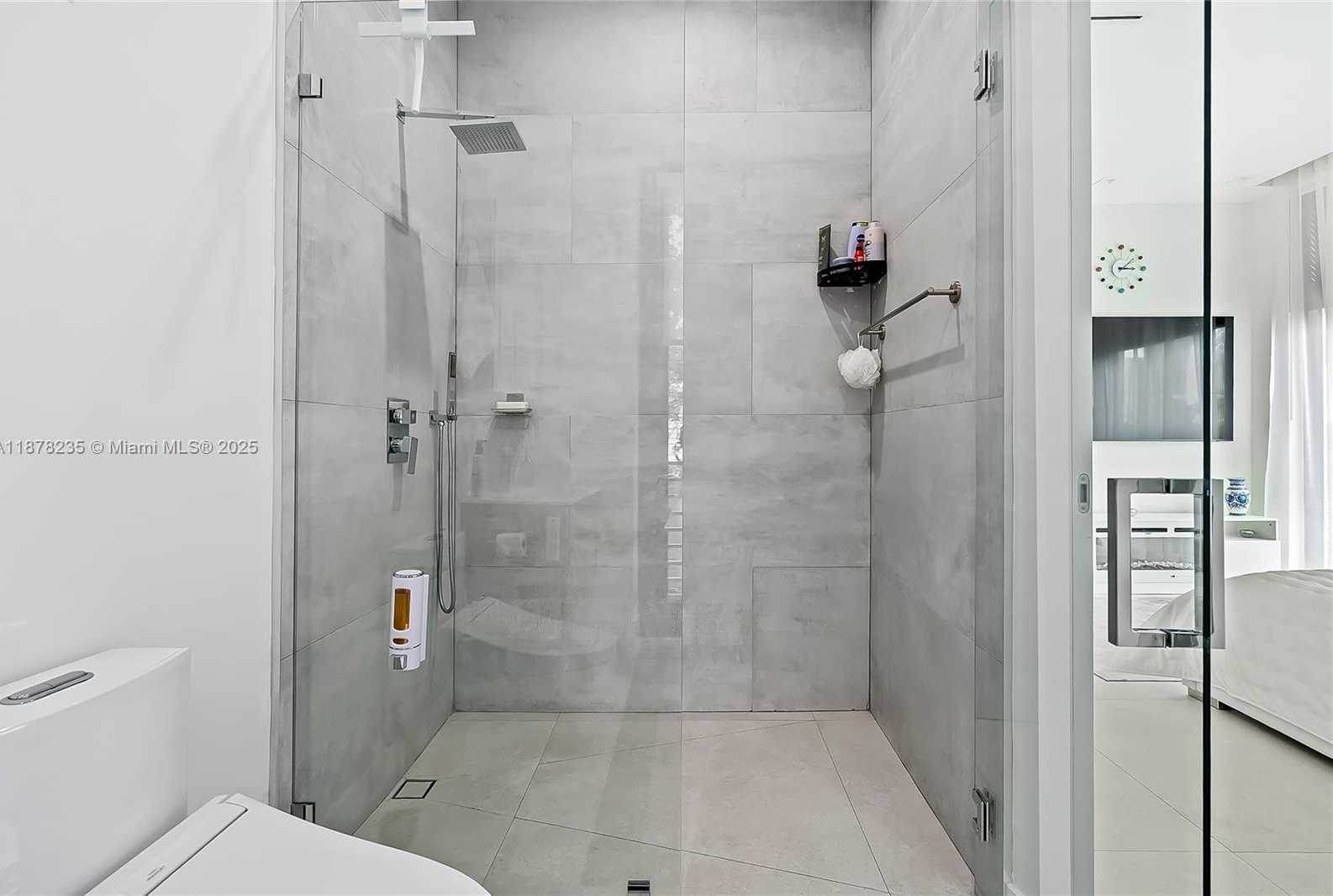 Small Image of 311 189TH ST, Sunny Isles Beach Number 28