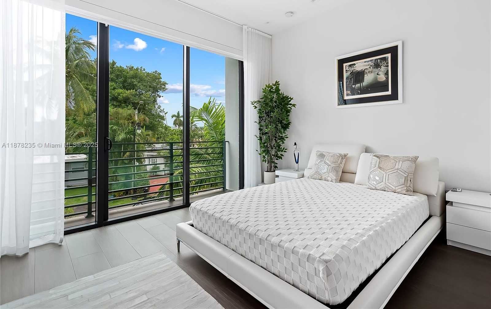 Small Image of 311 189TH ST, Sunny Isles Beach Number 31