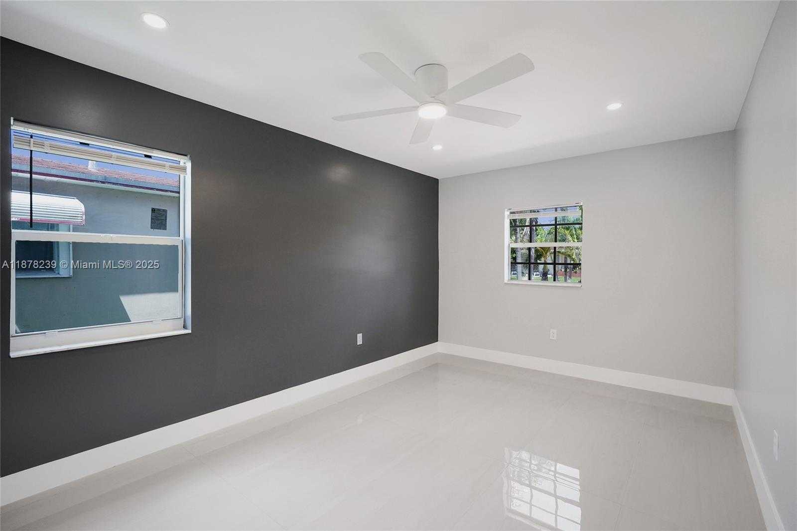 Small Image of 2238 RODMAN ST, Hollywood Number 12