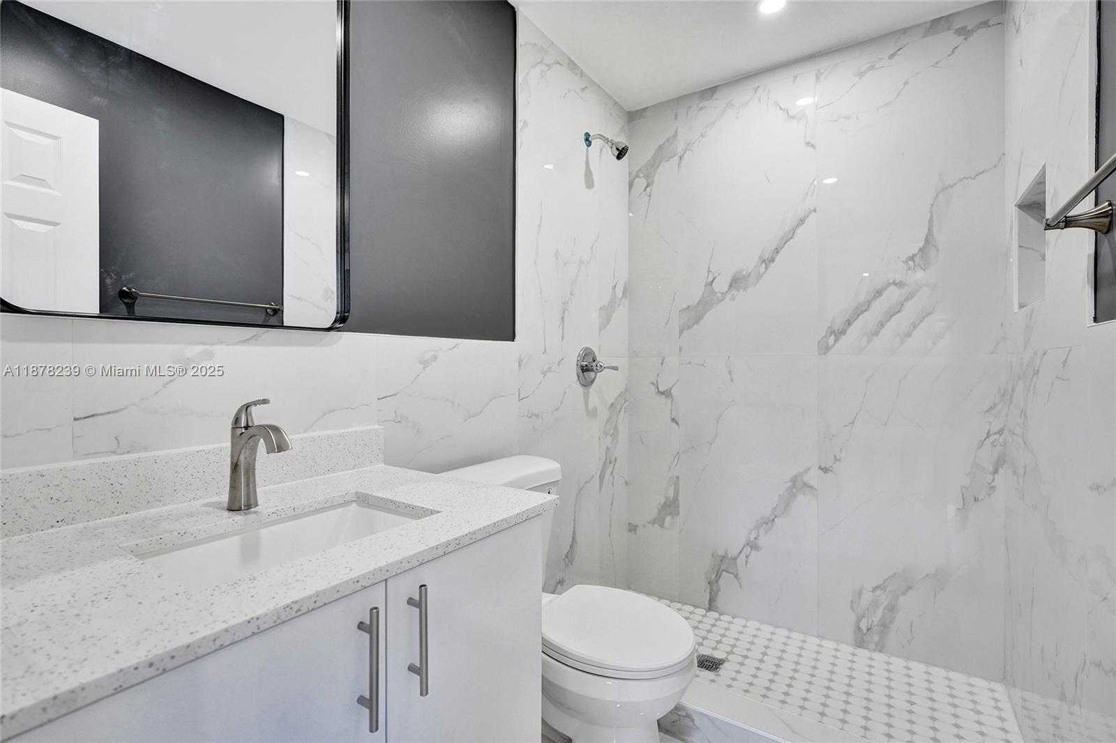 Small Image of 2238 RODMAN ST, Hollywood Number 15