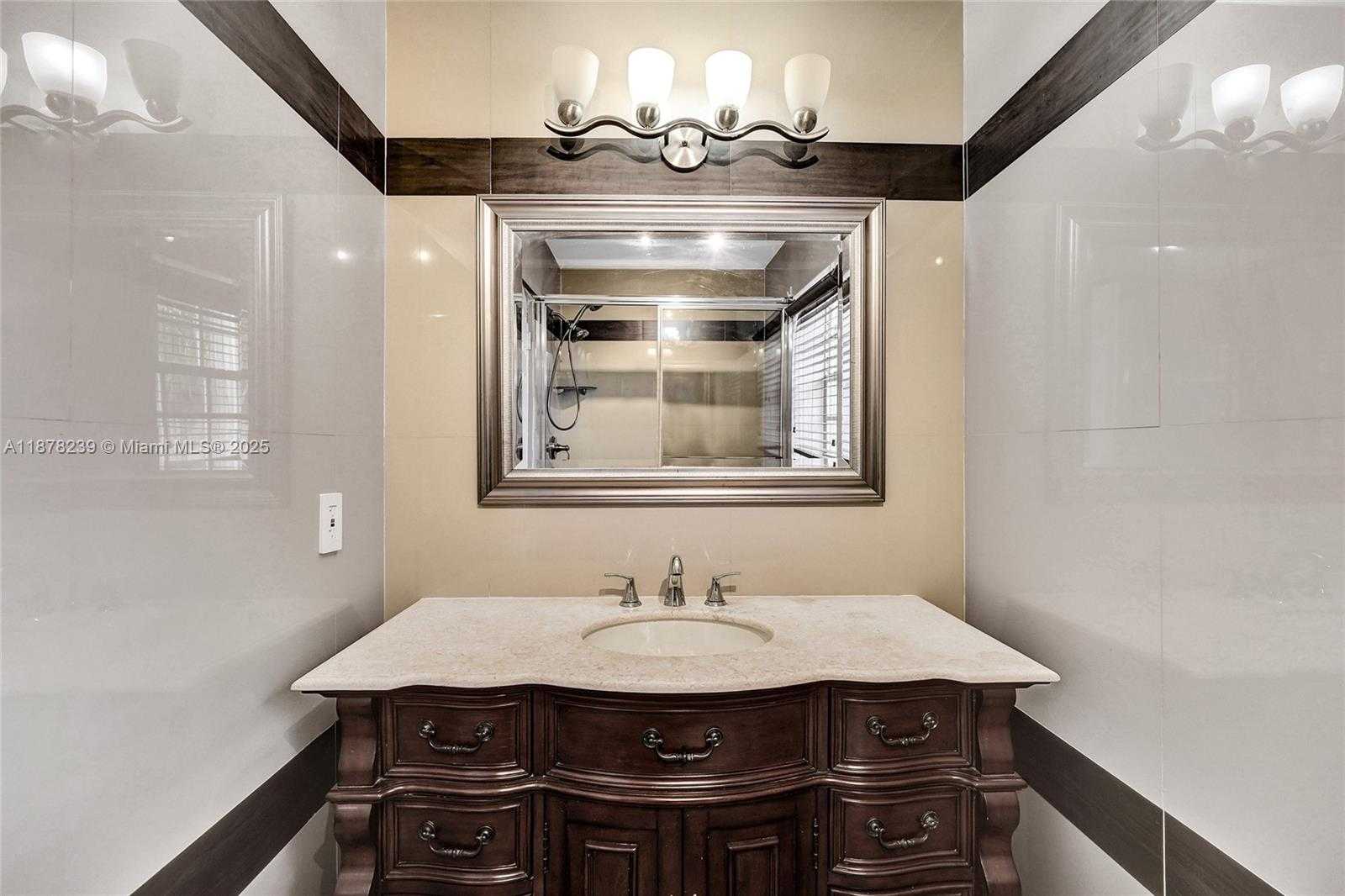 Small Image of 2238 RODMAN ST, Hollywood Number 19
