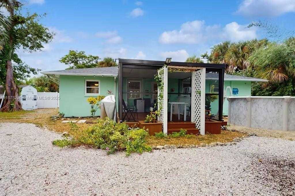 Small Image of 1942 ROSEATE LANE, Other City - In The State Of Florida Number 3