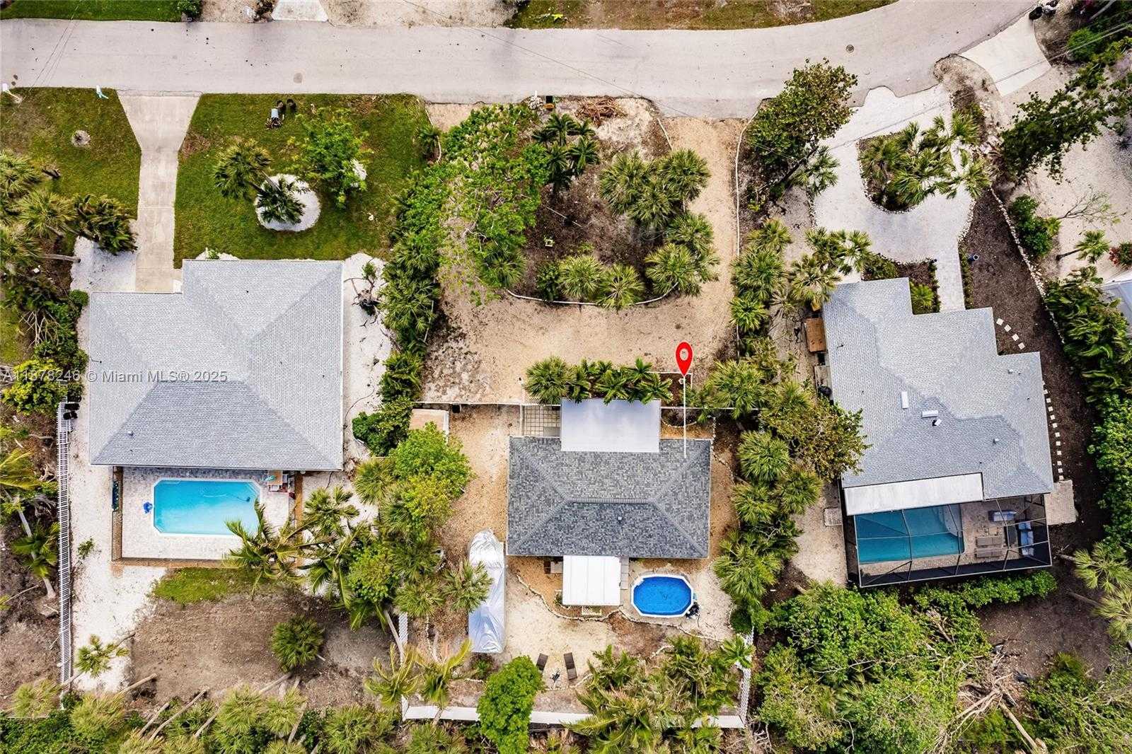 Small Image of 1942 ROSEATE LANE, Other City - In The State Of Florida Number 35