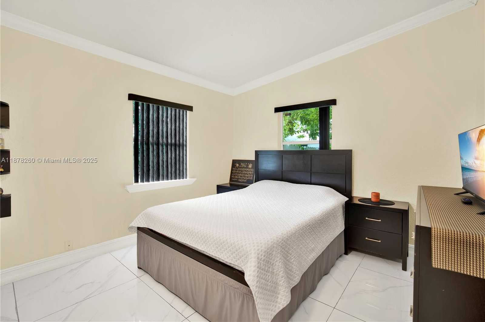 Small Image of 6400 SOUTH WEST 62ND CT, South Miami Number 14
