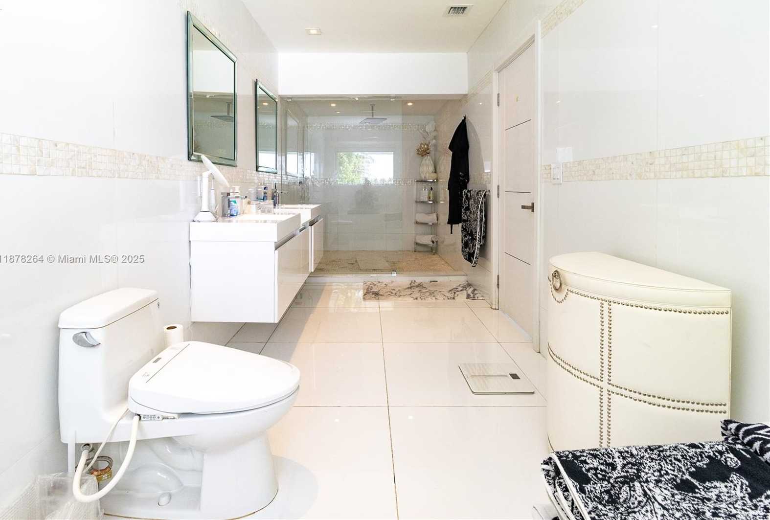 Small Image of 1215 NORTH BISCAYNE POINT RD, Miami Beach Number 30