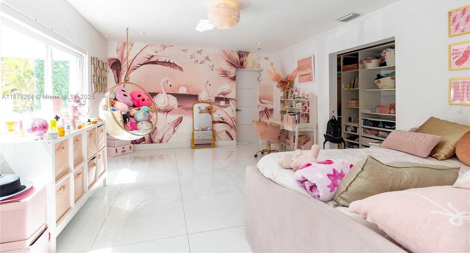 Small Image of 1215 NORTH BISCAYNE POINT RD, Miami Beach Number 37