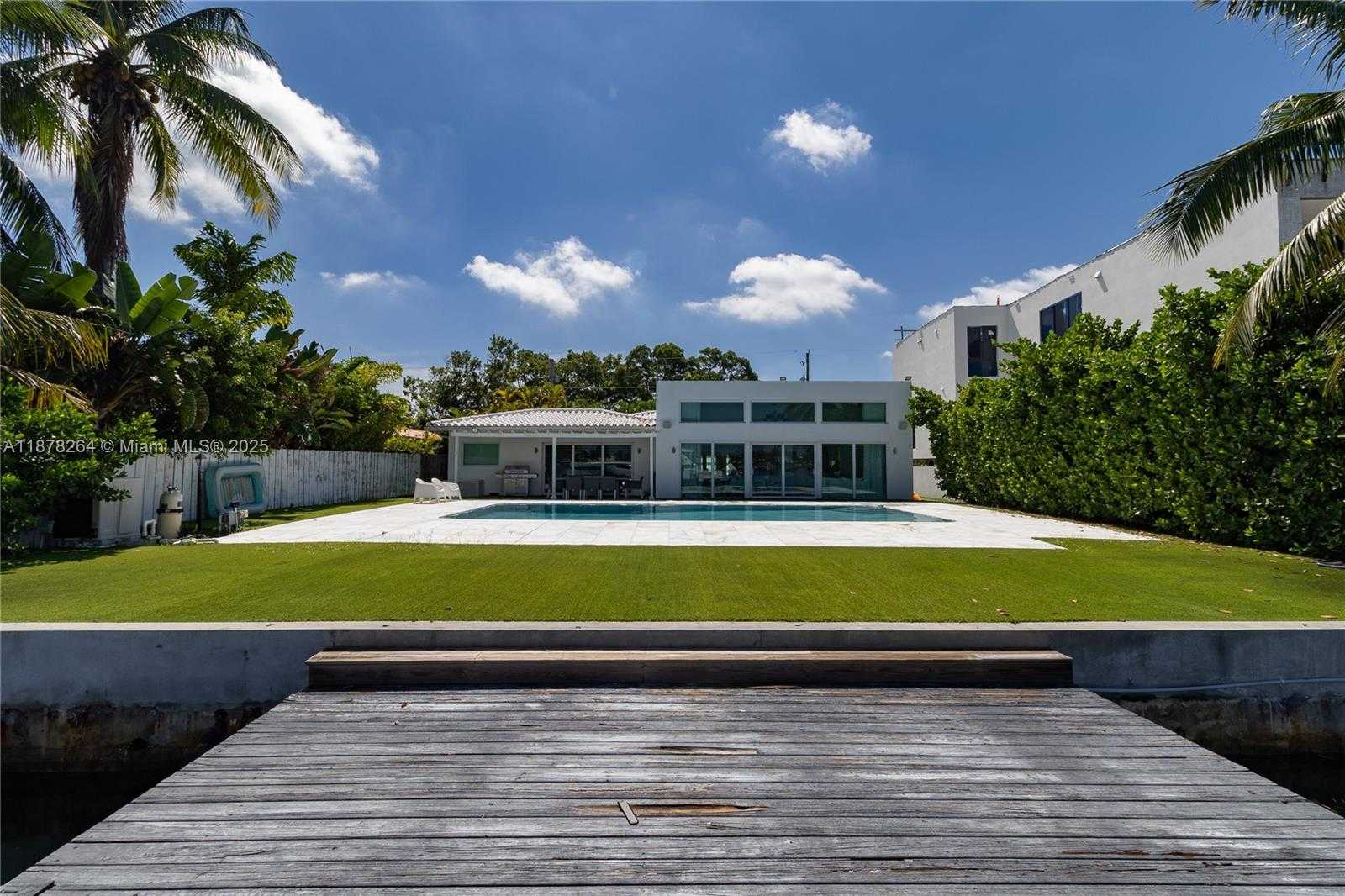 Small Image of 1215 NORTH BISCAYNE POINT RD, Miami Beach Number 47