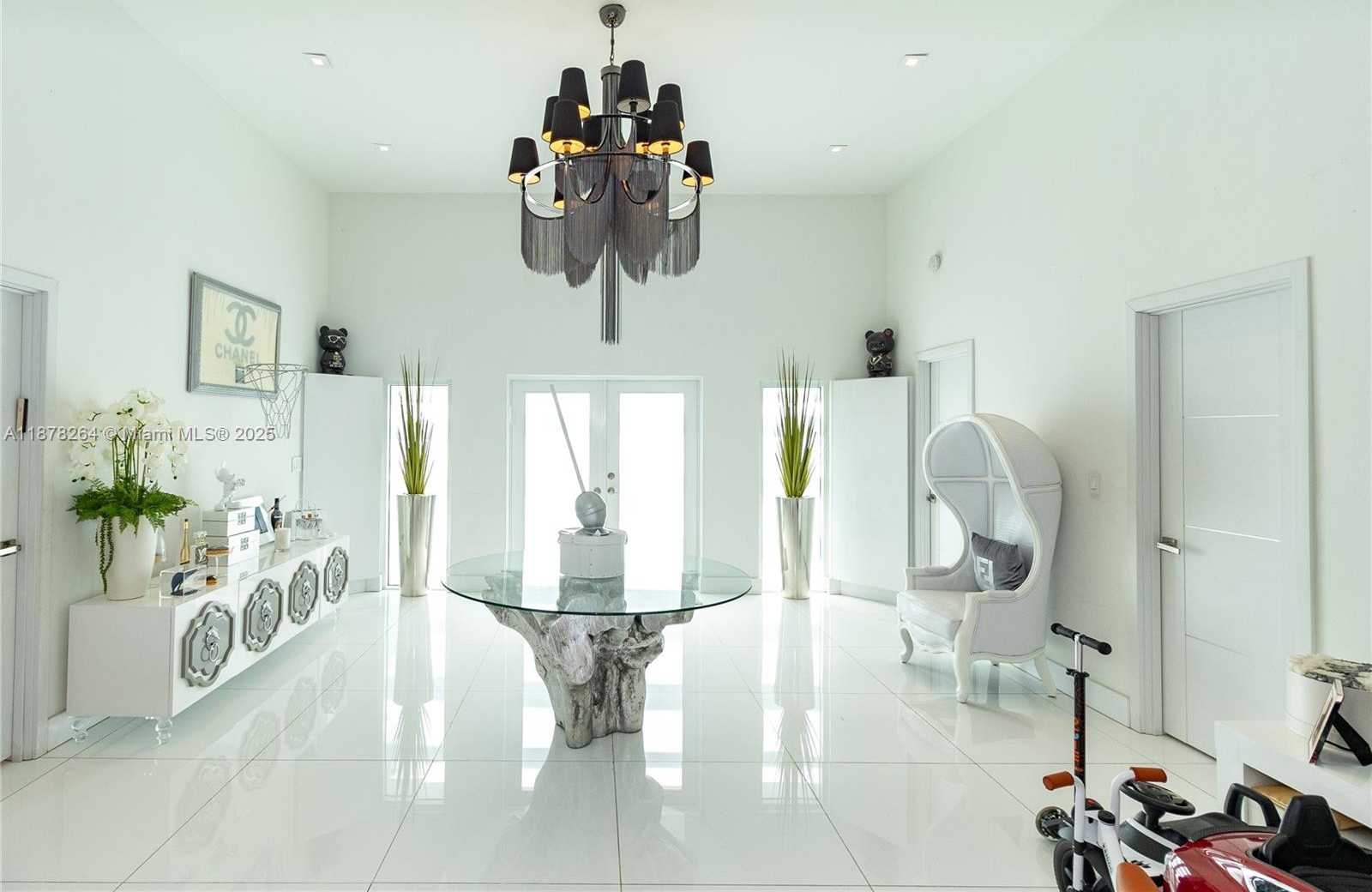 Small Image of 1215 NORTH BISCAYNE POINT RD, Miami Beach Number 8
