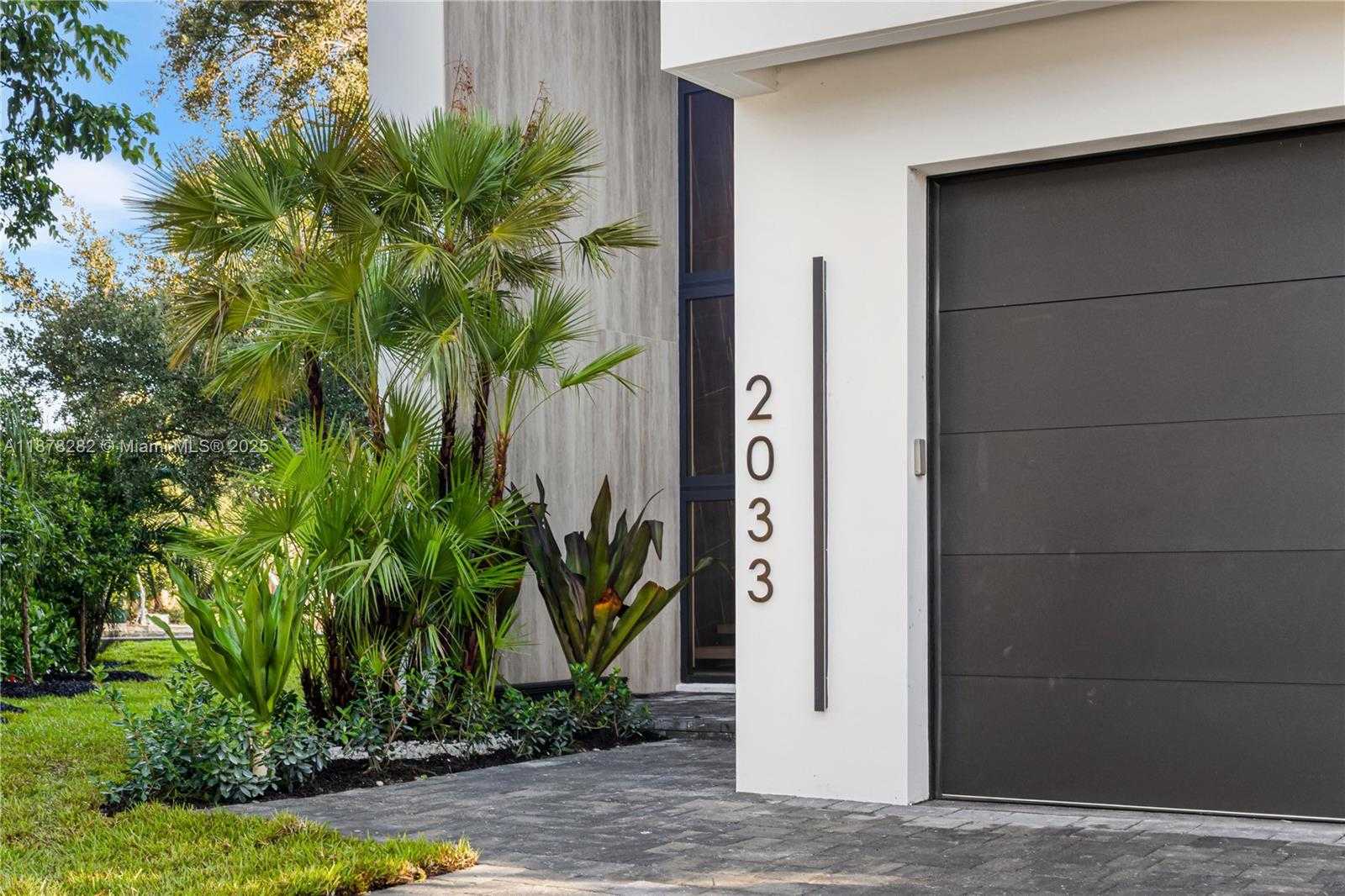 Small Image of 2033 NORTH EAST 22ND ST, Wilton Manors Number 3