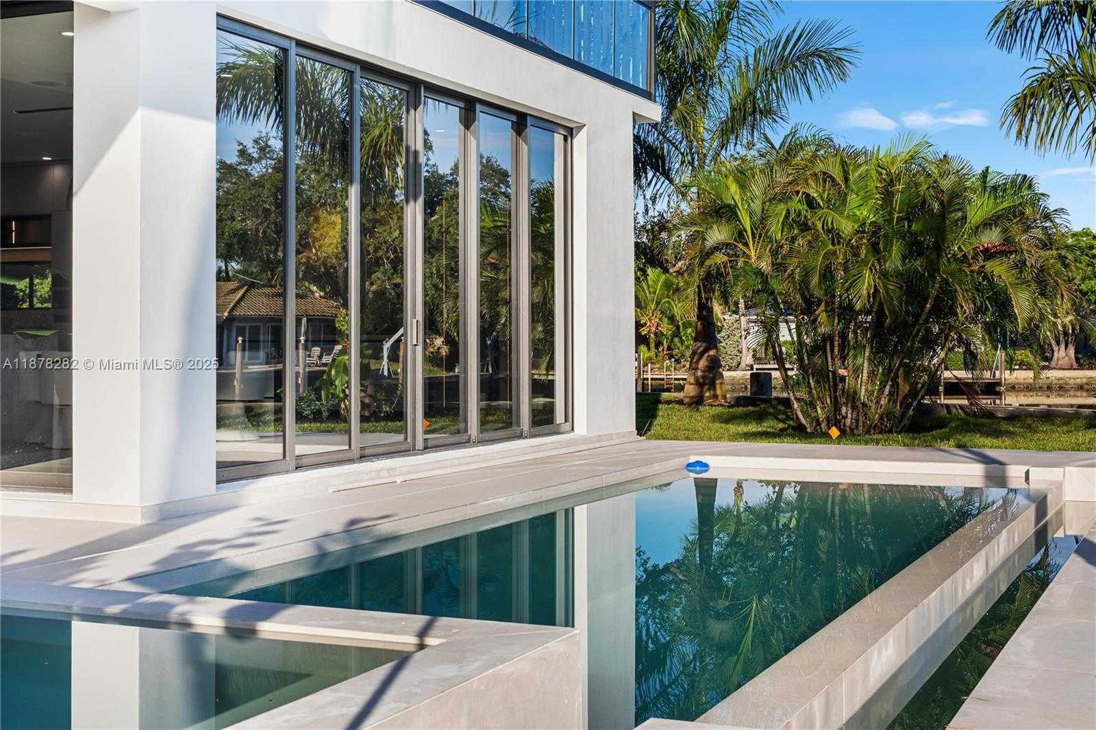 Small Image of 2033 NORTH EAST 22ND ST, Wilton Manors Number 42