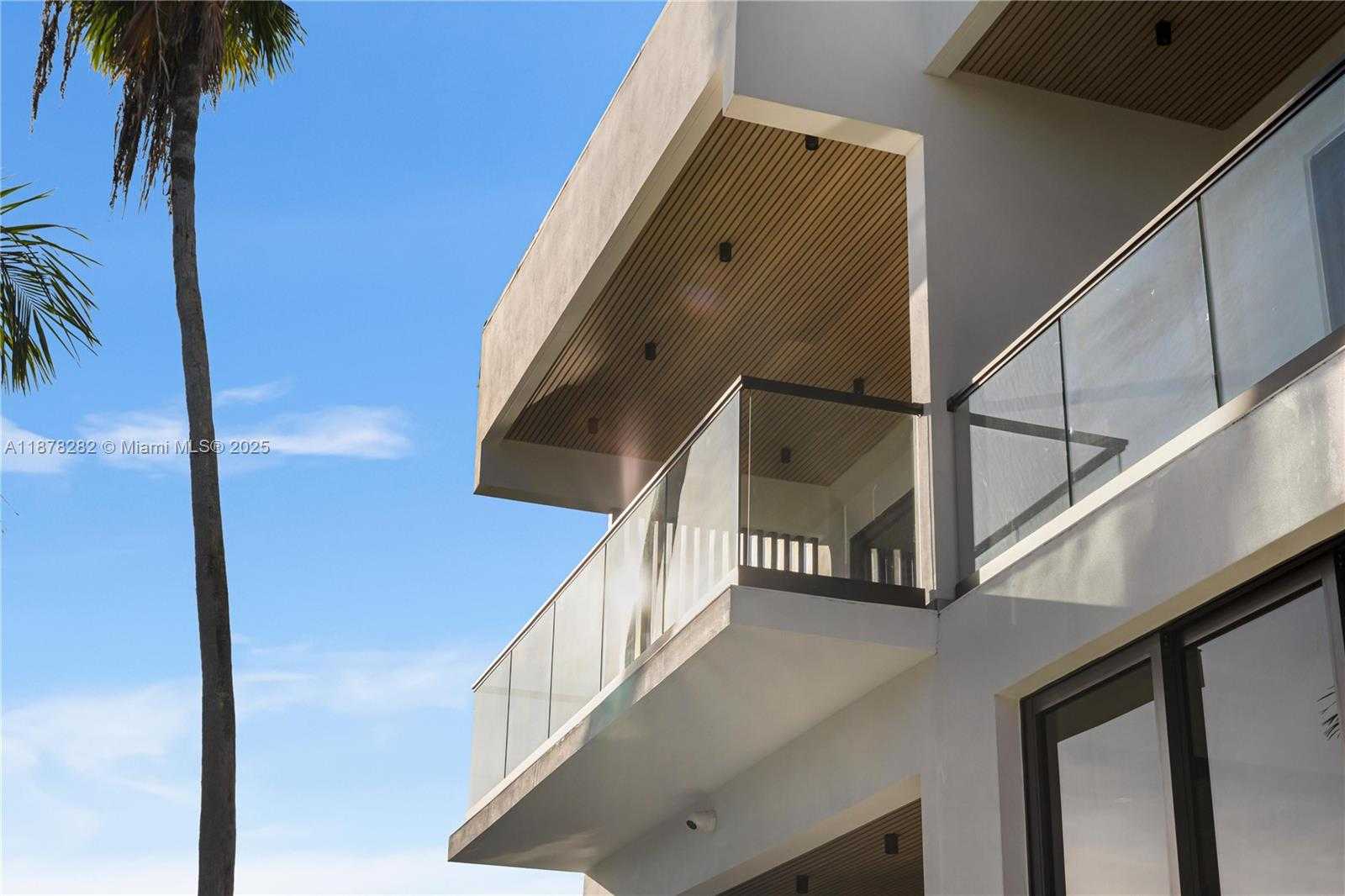 Small Image of 2033 NORTH EAST 22ND ST, Wilton Manors Number 48