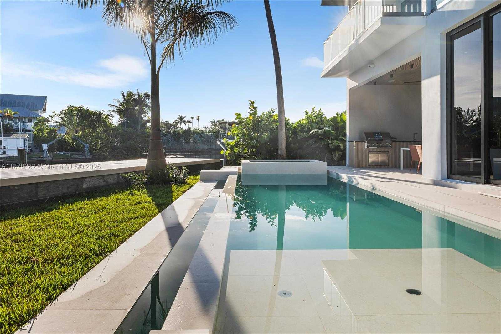 Small Image of 2033 NORTH EAST 22ND ST, Wilton Manors Number 51