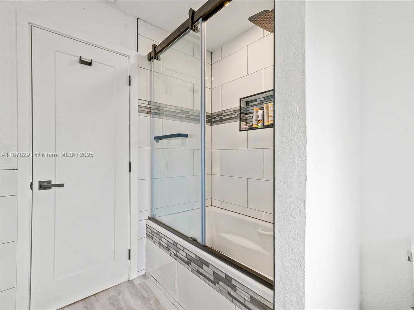Small Image of 16530 ROYAL POINCIANA CT, Weston Number 23