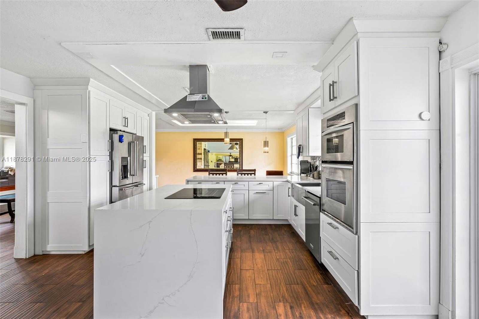 Small Image of 16530 ROYAL POINCIANA CT, Weston Number 4