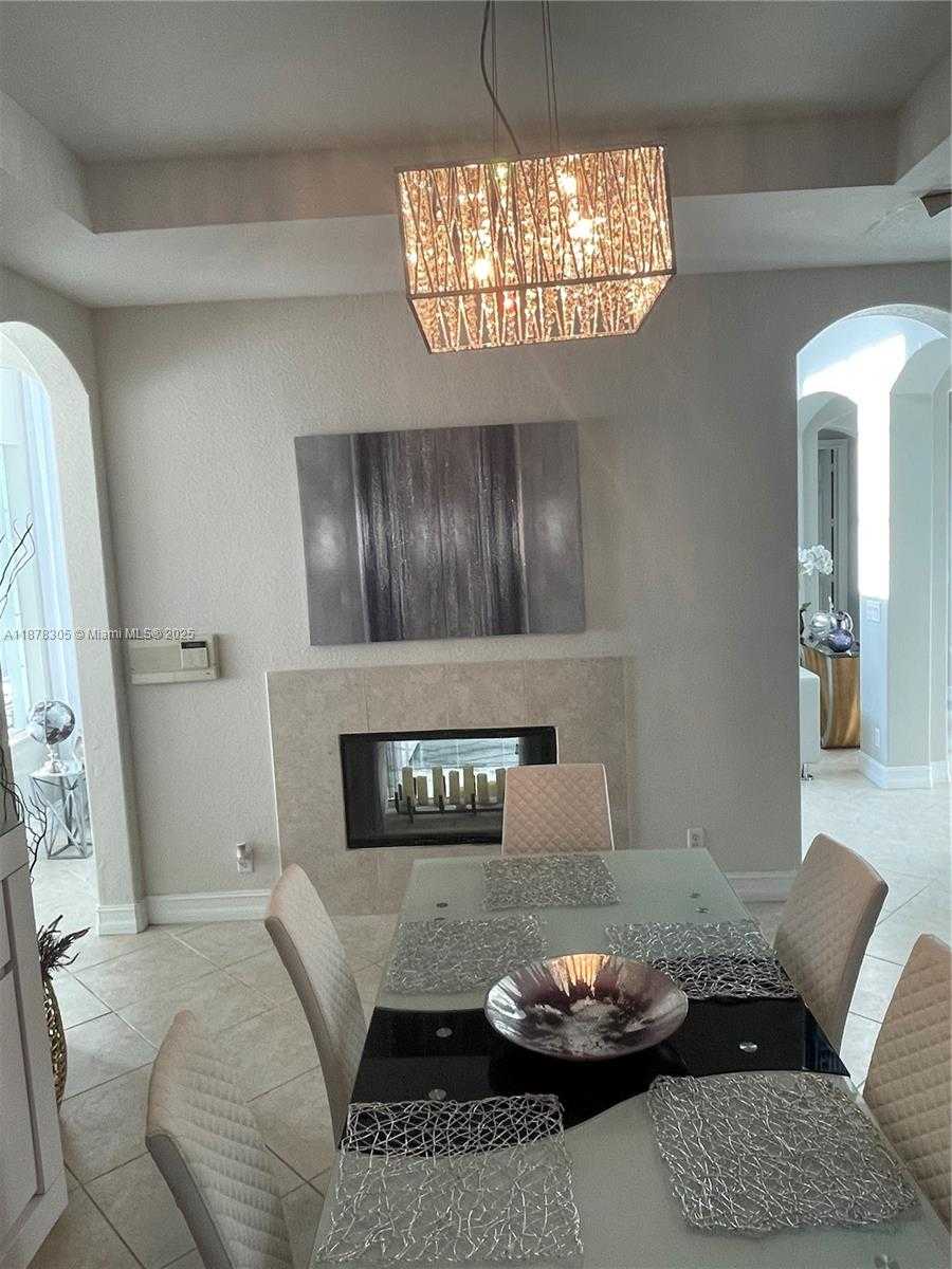 Small Image of 7896 NORTH WEST 110TH DR, Parkland Number 25