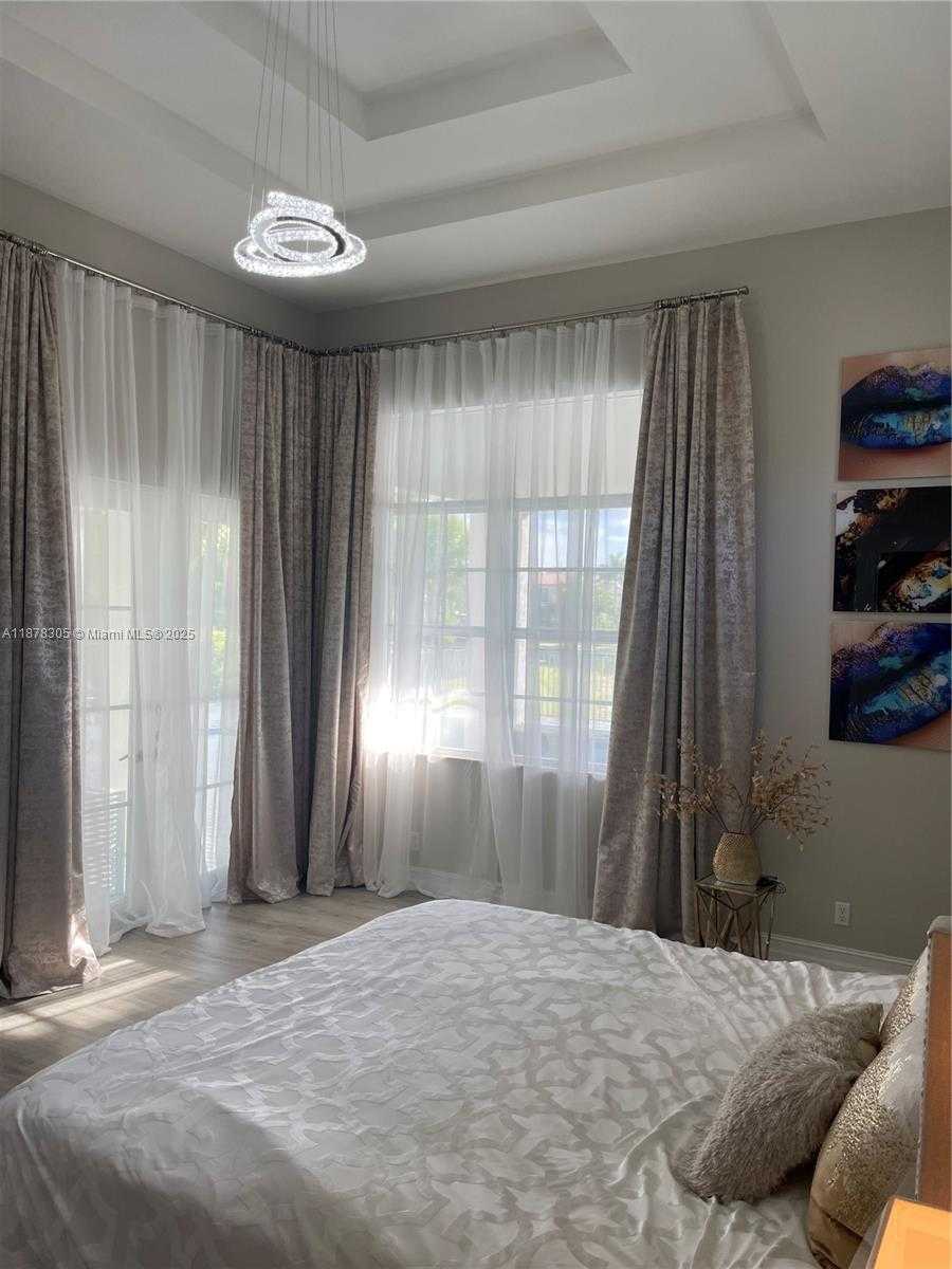 Small Image of 7896 NORTH WEST 110TH DR, Parkland Number 41