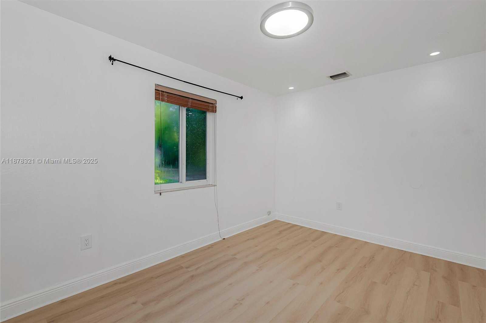 Small Image of 11925 NORTH EAST 11TH PL, Biscayne Park Number 18