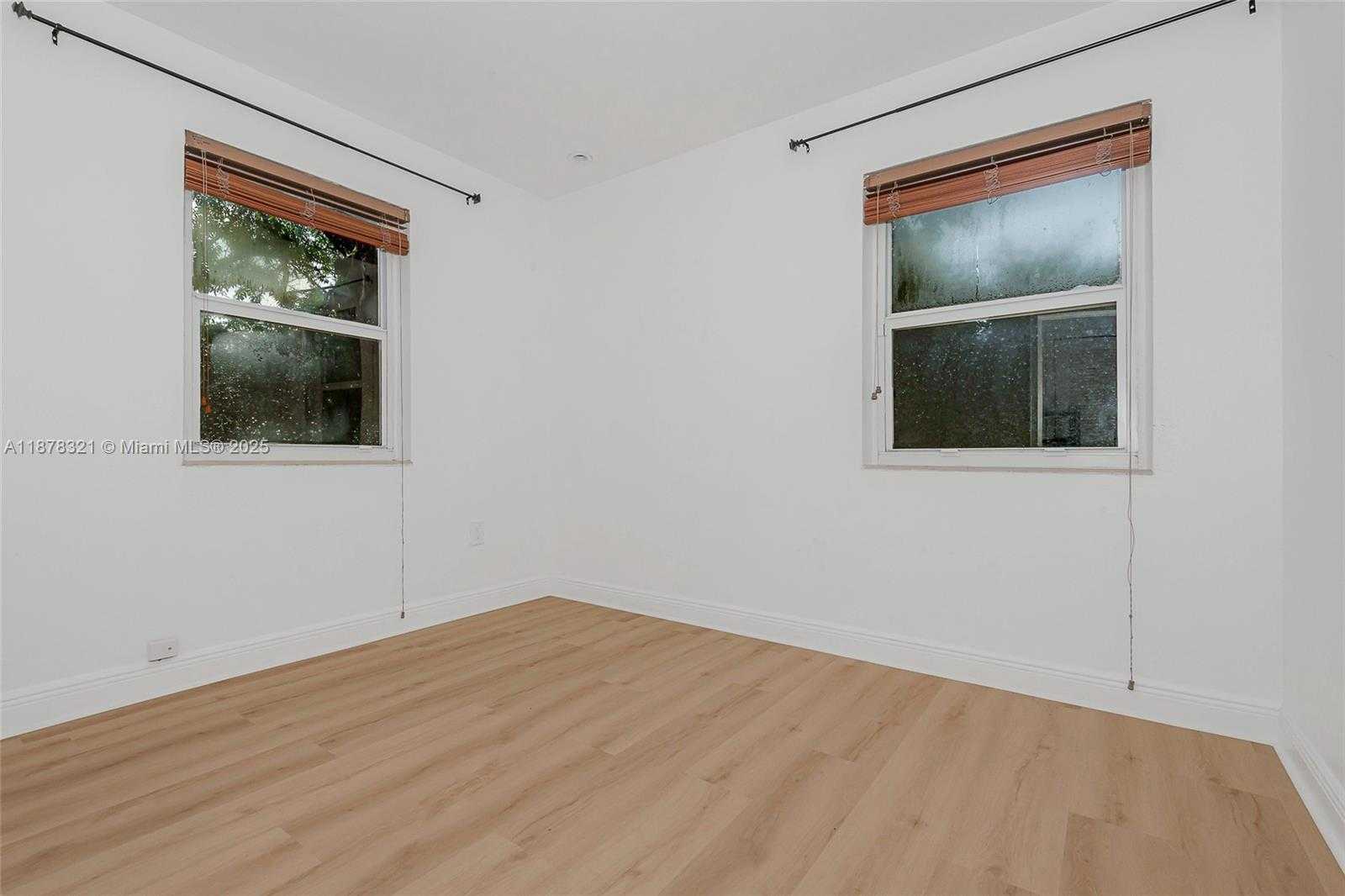 Small Image of 11925 NORTH EAST 11TH PL, Biscayne Park Number 21