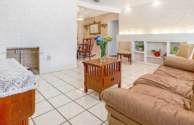 Small Image of 3811 NORTH WEST 174TH ST, Miami Gardens Number 10