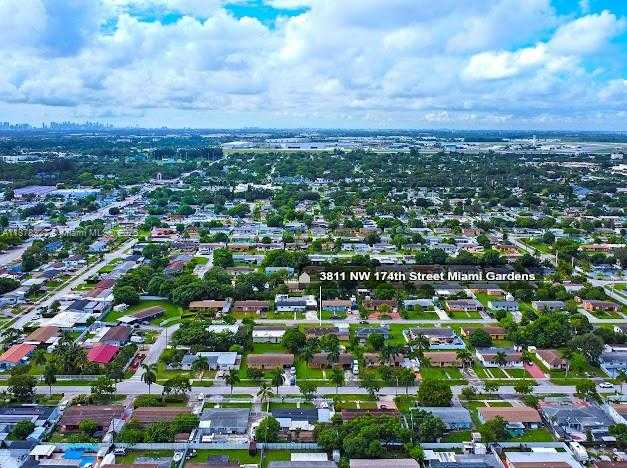 Small Image of 3811 NORTH WEST 174TH ST, Miami Gardens Number 2