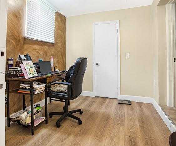 Small Image of 3811 NORTH WEST 174TH ST, Miami Gardens Number 32