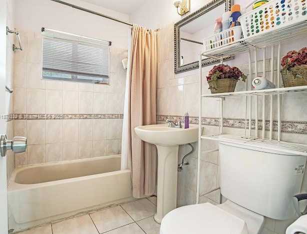 Small Image of 3811 NORTH WEST 174TH ST, Miami Gardens Number 37