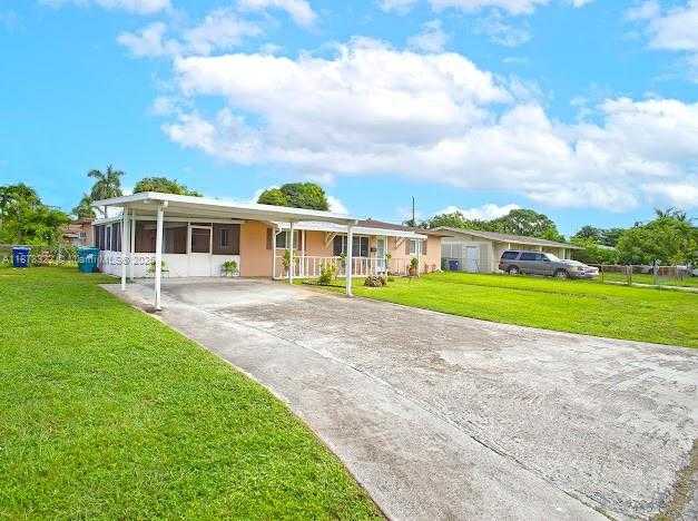 Small Image of 3811 NORTH WEST 174TH ST, Miami Gardens Number 8