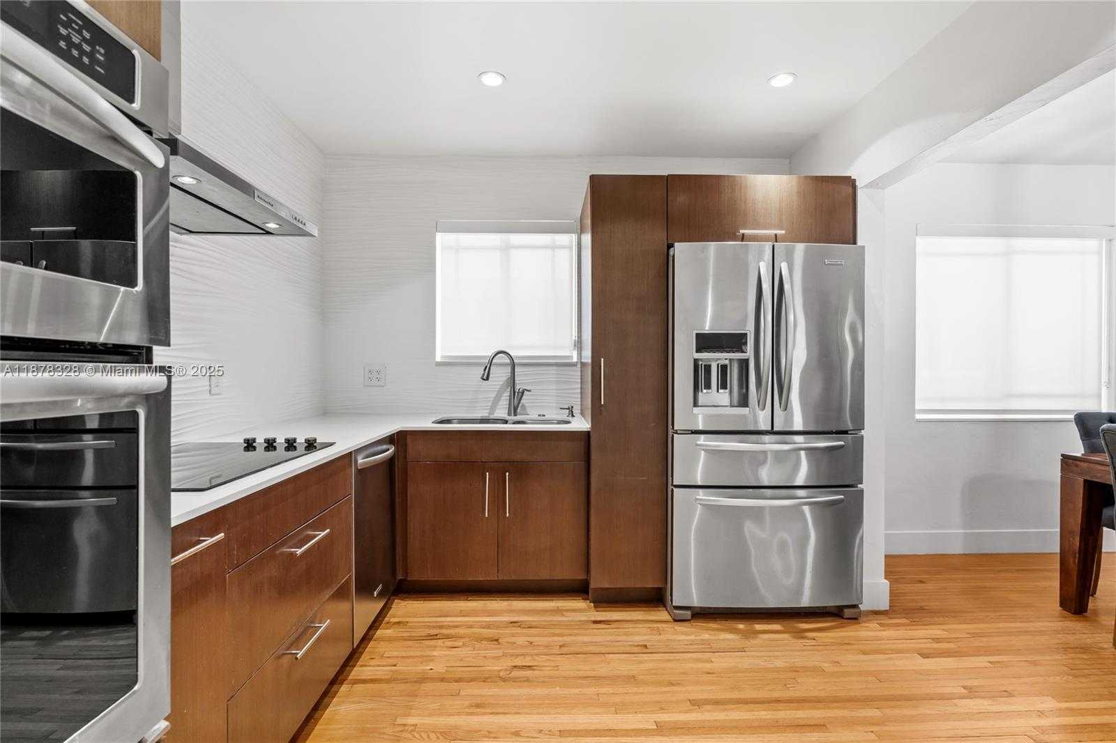 Small Image of 1620 LENAPE DR, Miami Springs Number 11