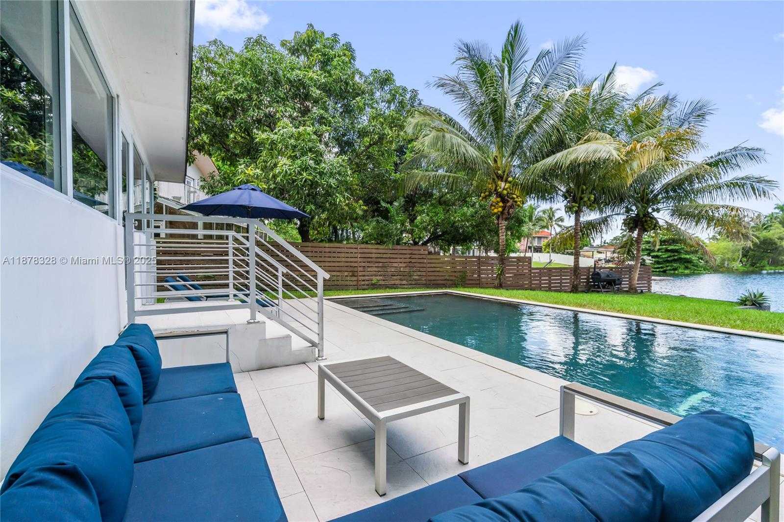 Small Image of 1620 LENAPE DR, Miami Springs Number 29
