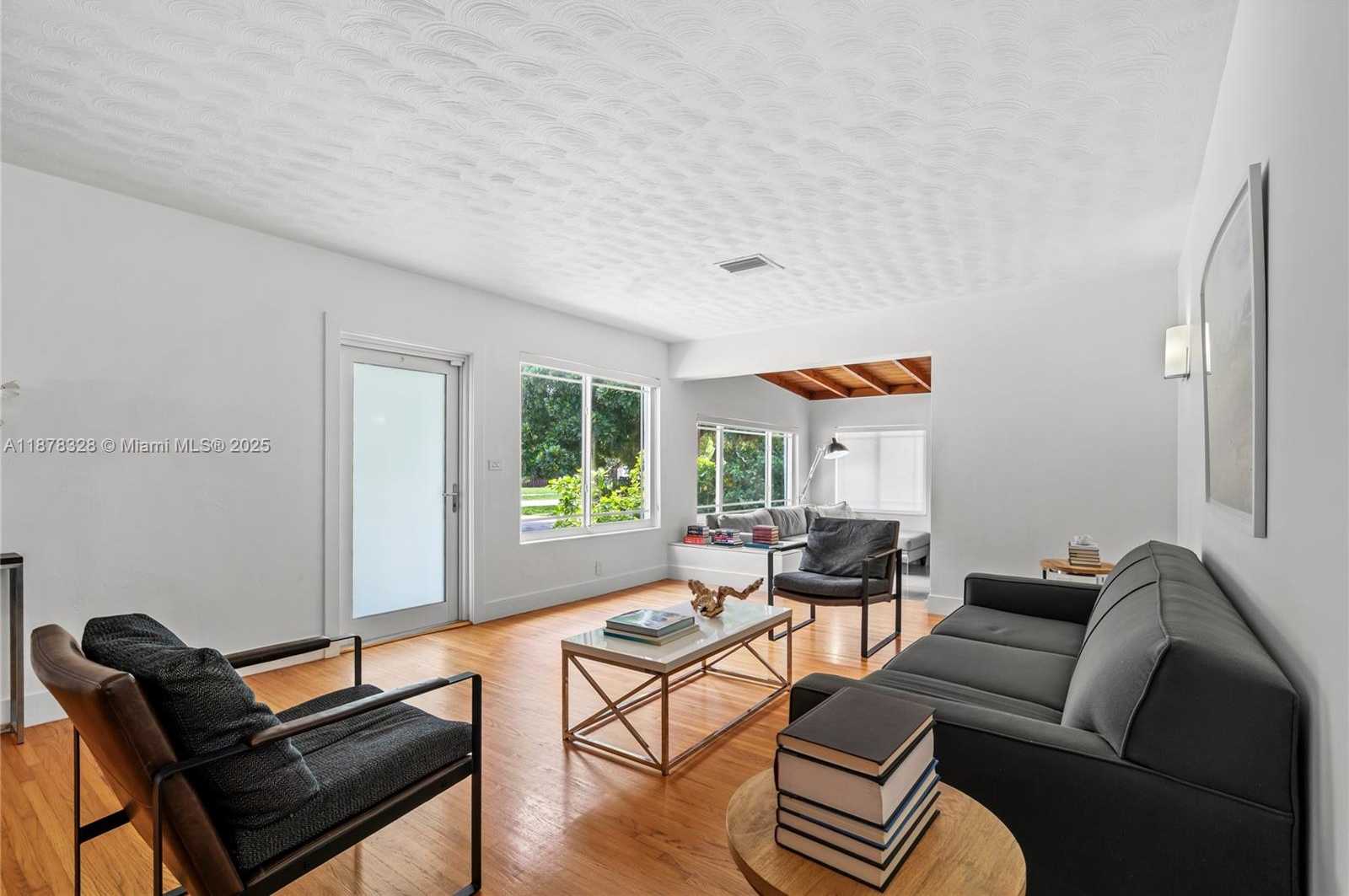 Small Image of 1620 LENAPE DR, Miami Springs Number 8
